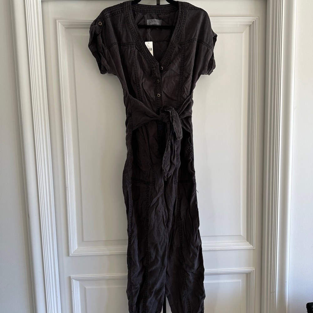Anthropology jump suit pant outfit - size small and grey